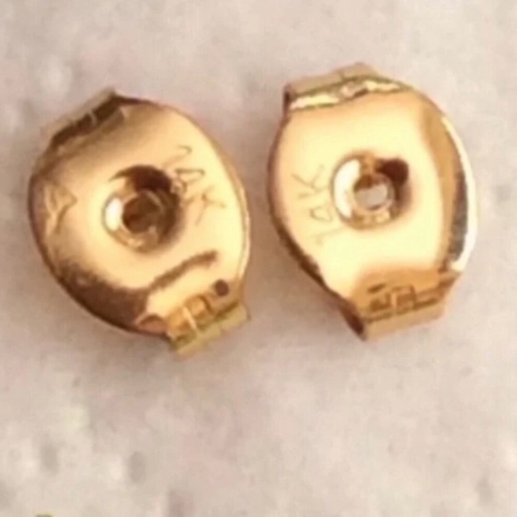 14K Yellow Gold Plated Natural Very light Pink South Sea Stud Pearl Earrings - Picture 2 of 2